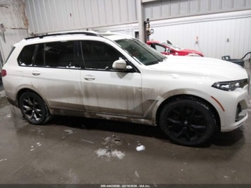 BMW X7 2021 BMW X7 xDrive40i 2021 3.0 Benzyna 335KM, zdjęcie 6