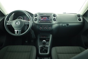 Volkswagen Tiguan I SUV Facelifting 2.0 TDI CR DPF BlueMotion 110KM 2015 VW Tiguan 2.0 TDI, Salon Polska, Navi, Xenon, zdjęcie 21