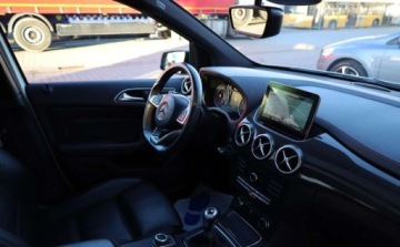 Mercedes Klasa B W246 Sports Tourer Facelifting 1.6 200 156KM 2016 Mercedes-Benz Klasa B Mercedes-Benz Klasa B 200 UrbanStyle Edition 1.6, zdjęcie 24