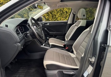 Volkswagen T-Roc I SUV 1.5 TSI ACT 150KM 2019 Volkswagen T-Roc 1,5 Sport Panorama Full Led Skora Alu18 Virtual Navi Blis, zdjęcie 14