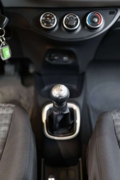 Toyota Yaris III Hatchback 5d Facelifting 1.0 VVT-i 69KM 2016 Toyota Yaris 1.0 Active EU6 Benzyna 69KM, zdjęcie 20