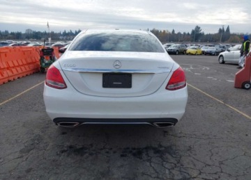 Mercedes Klasa C W205 2018 Mercedes-Benz Klasa C MERCEDES-BENZ C 300 4MATIC 2.0 Benzyna 244KM, zdjęcie 3