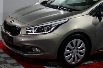 Kia Ceed I SW Facelifting 1.6 CRDi VGT 128KM 2012 Kia Ceed 1.6 110KM Jasne Wnetrze Navi Kamera ..., zdjęcie 33