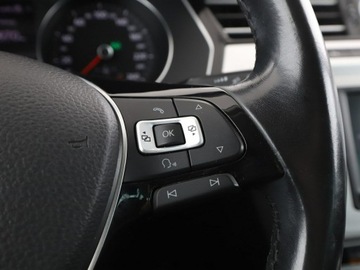Volkswagen Passat B8 Variant 2.0 TDI BlueMotion SCR 150KM 2016 Volkswagen Passat Comfortline BlueMotion 150KM, zdjęcie 26