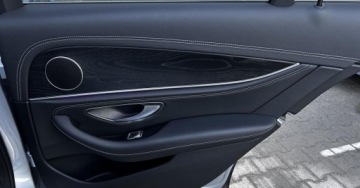 Mercedes Klasa E W213 Limuzyna Plug-in Facelifting 2.0 300e 320KM 2020 Mercedes-Benz Klasa E Salon PL AMG Line Kamera CarPlay Android Multibeam P, zdjęcie 25