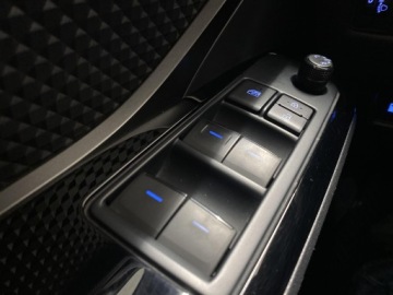 Toyota C-HR I Crossover Facelifting 1.8 Hybrid 122KM 2022 Toyota C-HR 1.8 Hybrid Style Toyota C-HR 1.8 Style, zdjęcie 19