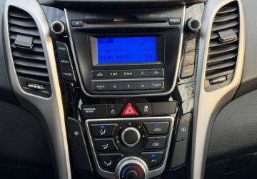 Hyundai i30 II Wagon Facelifting 1.6 MPI 120KM 2016 Hyundai i30 1,6 DOHC 120KM LIFT Bezwypadkowy SERWIS Super Stan 1.6 120KM, zdjęcie 19