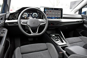 Volkswagen Golf VIII Variant 1.5 eTSI 150KM 2024 Volkswagen Golf Bezwypadkowy / Salon Polska /, zdjęcie 13