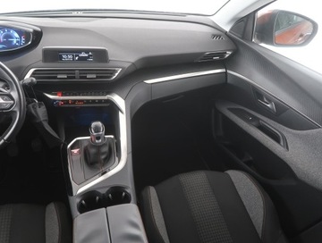Peugeot 3008 II Crossover 1.2 PureTech 130KM 2017 Peugeot 3008 1.2 PureTech, Klima, Tempomat, zdjęcie 7