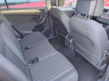 Volkswagen Tiguan Allspace SUV Facelifting 1.5 TSI EVO 150KM 2022 Volkswagen Tiguan Allspace 1.5 TSI 150KM DSG LED-MatrixVirtualGrzane Fotel, zdjęcie 22