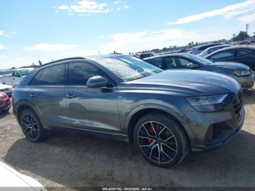 Audi Q8 2021 Audi Q8 2021 AUDI Q8 PREMIUM PLUS 55 TFSI QUATTRO TIPTRONIC 3.0 Benzyna, zdjęcie 6