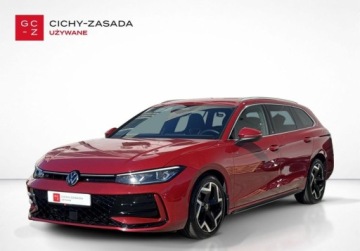 Volkswagen Passat B8 Variant Facelifting 2.0 TDI SCR 150KM 2025 Volkswagen Passat Variant R-Line 2.0TDI 150KM DSG Matrix Hak Masaz Keyless