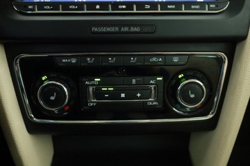 Skoda Superb II Sedan 2.0 TDI CR DPF 170KM 2009 Skoda Superb 2.0 TDI, Salon Polska, 167 KM, DSG, zdjęcie 9