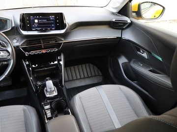 Peugeot 208 II Hatchback 1.2 PureTech 130KM 2020 Peugeot 208 1.2 PureTech, Salon Polska, zdjęcie 7