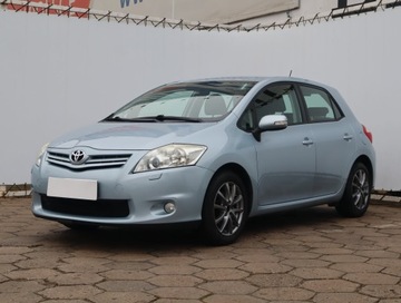Toyota Auris I Hatchback 5d Facelifting 1.6 Valvematic 132KM 2011 Toyota Auris 1.6 Valvematic, GAZ, Klima, zdjęcie 1