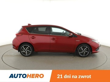 Toyota Auris II Hatchback 5d Facelifting 1.8 Hybrid 136KM 2017 Toyota Auris Edition-S+ kamera grzane fotele, zdjęcie 8