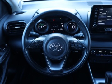 Toyota Yaris IV Hatchback 1.5 Hybrid Dynamic Force 116KM 2022 Toyota Yaris 1.5 VVT-i Hybrid, Salon Polska, zdjęcie 18
