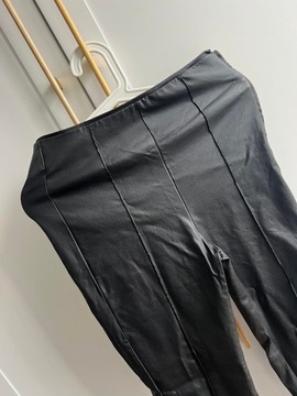 Spodnie legginsy woskowane ZARA imitacja skóry czarne r. 38 M