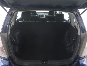 Toyota Corolla Verso E120 1.8 VVT-i 130KM 2004 Toyota Corolla Verso 1.8, Automat, 7 miejsc, zdjęcie 14