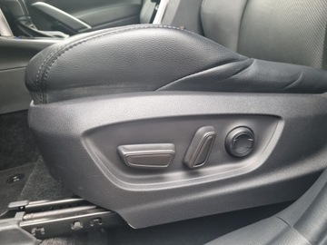 Toyota Corolla Cross 2.0 Hybrid Dynamic Force 197KM 2022 Toyota Corolla Cross 2.0 Hybrid Premiere Edition T, zdjęcie 23