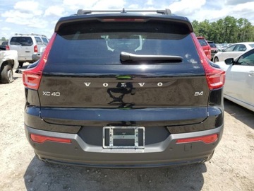 Volvo XC40 2023 Volvo XC 40 Plus 2023 2.0l 2.0 Benzyna 194KM, zdjęcie 2