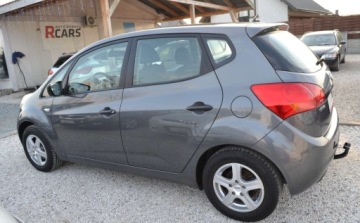 Kia Venga Mikrovan 1.4 DOHC CVVT 90KM 2010 Kia Venga Bezwypadkowe - Niski przebieg - zarejestrowane Faktura Vat marza, zdjęcie 17