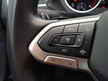 Volkswagen Tiguan II SUV Facelifting 2.0 TDI 150KM 2022 Volkswagen Tiguan Faktura23 ACC Navi Podgrz.Foteletyl IQ LED matrix Model, zdjęcie 15
