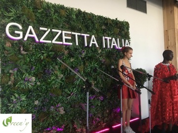 Zielona ściana gęste bujne rośliny panele niepalne dekoracja 0,5x0,5m miks1