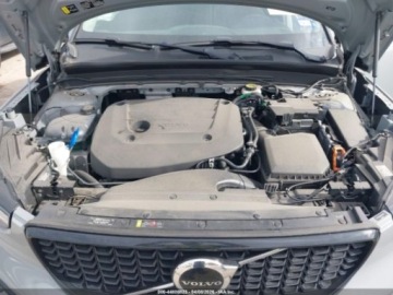 Volvo XC40 2024 Volvo XC 40 B5 Dark Theme 2024 2.0 Benzyna 247KM, zdjęcie 8