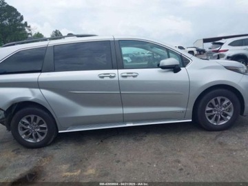 Toyota Sienna III 2021 Toyota Sienna XLE 2021 2.5l 2.5 Hybryda 189KM, zdjęcie 6