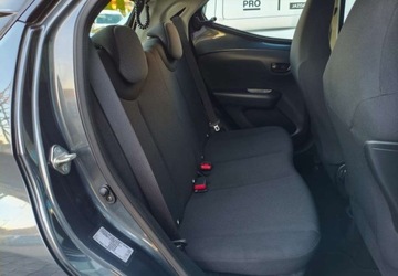 Toyota Aygo II Hatchback 3d Facelifting 1.0 VVT-i 72KM 2019 Toyota Aygo Toyota Aygo 1.0 VVT-i Black Edition Benzyna 72KM, zdjęcie 14