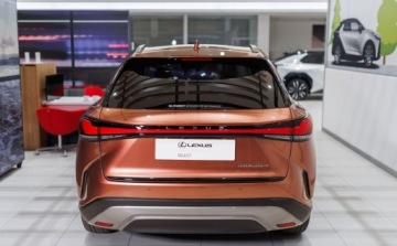 Lexus RX V 2.5 450h+ 309KM 2025 Lexus RX 450h Omotenashi PLUG-IN 2.5 Hybryda Plug-in 309KM, zdjęcie 4