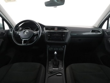 Volkswagen Tiguan II SUV 2.0 TDI BlueMotion Technology 240KM 2018 Volkswagen Tiguan GRATIS! Pakiet Serwisowy o, zdjęcie 14