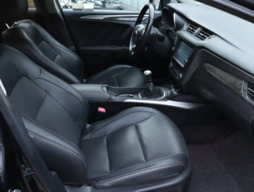 Toyota Avensis III Sedan Facelifting 2015 2.0 D-4D 143KM 2015 Toyota Avensis 2.0 D-4D, Salon Polska, zdjęcie 8