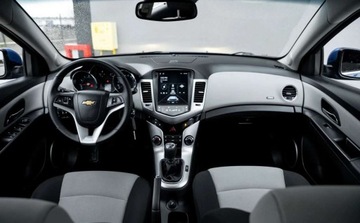 Chevrolet Cruze Sedan 1.8 16V DOHC 141KM 2012 Chevrolet Cruze 1.8b 141Ps Klimatyzacja Navi Szyberdach Parktronik niski P, zdjęcie 4