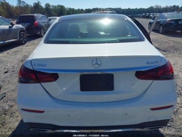 Mercedes Klasa E W213 2021 Mercedes-Benz Klasa E 350 4Matic 2021 2.0 Benzyna 255KM, zdjęcie 4