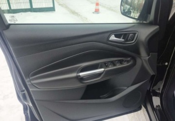 Ford Kuga II SUV Facelifting 2.0 TDCi 150KM 2017 Ford Kuga Ford Kuga 2.0 TDCi 4x4 Business Edition 2.0 Diesel 150KM, zdjęcie 13