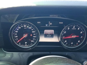 Mercedes Klasa E W213 2019 Mercedes-Benz Klasa E 2019r., 4Matic, od ubezpieczalni 2.0 Benzyna 241KM, zdjęcie 9