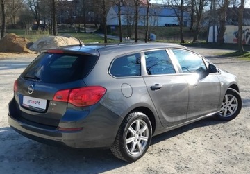 Opel Astra J Sports Tourer 1.7 CDTI ECOTEC 110KM 2012 Opel Astra 1,7 Cdti Alufelgi Klima El szyby Po oplatach z Niemiec, zdjęcie 2