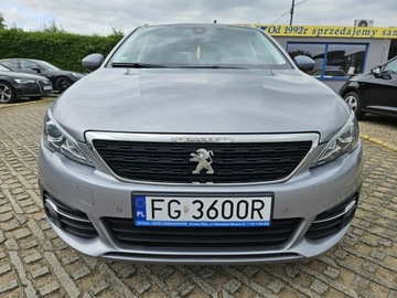 Peugeot 308 II SW Facelifting 1.2 PureTech 110KM 2019 Peugeot 308 SW 1.2 benzyna 110KM skóry panorama, zdjęcie 15