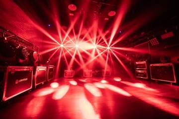 ДВИЖУЩАЯСЯ ГОЛОВКА COLORSTAGE MULTI BEE 100W LED PRISM