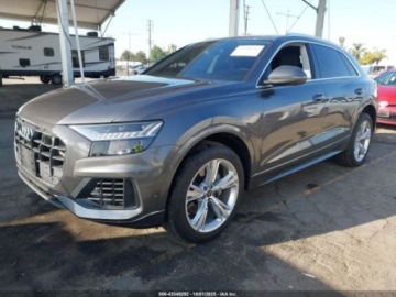 Audi Q8 2023 Audi Q8 Premium Plus 55, 2023r., 4x4, 3.0L 3.0 Benzyna 335KM, zdjęcie 1