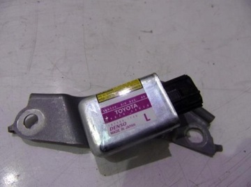 89834-48020 SENSOR UDERZENIOWY BOCZNY LEXUS RX300