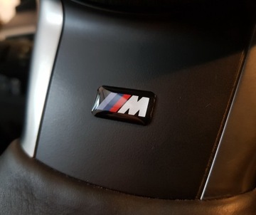 4 шт. Наклейки со значком BMW M-Power на диски, руль, кокпит 17x9 хром.