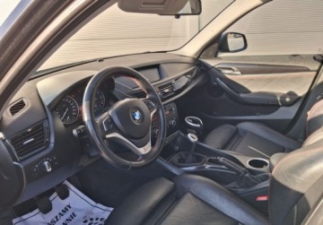 BMW X1 F48 2015 BMW X1 bezwypadekserwis aso1wlascicielz Niemiec3szt na placu 2.0 150KM, zdjęcie 14