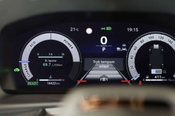 Toyota C-HR II SUV 2.0 Hybrid Dynamic Force 197KM 2024 Toyota C-HR 2.0 Hybrid Dynamic Force GR Sport 2.0 Hybryda 197KM, zdjęcie 4