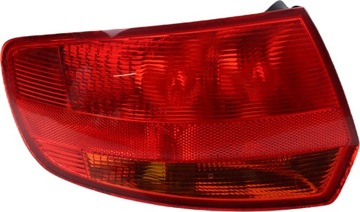 AUDI A3 8P LAMPA LEWA TYŁ TYLNA W BŁOTNIK SPORTBACK 8P4945095C 5D EUROPA