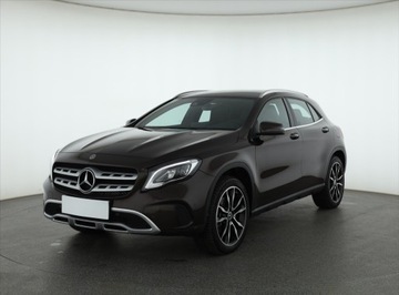 Mercedes GLA I Off-roader 2.0 220 184KM 2017 Mercedes GLA GLA 220 4MATIC, Salon Polska, 4X4, zdjęcie 1