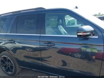 Ford Expedition III 2023 Ford Expedition 2023r, Limited, 3.5L, 4x4 3.5 Benzyna 440KM, zdjęcie 3