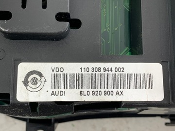AUDI A3 8L 1.6 1.8 PŘÍSTROJOVÁ DESKA BUDÍKY 8L0920900AX